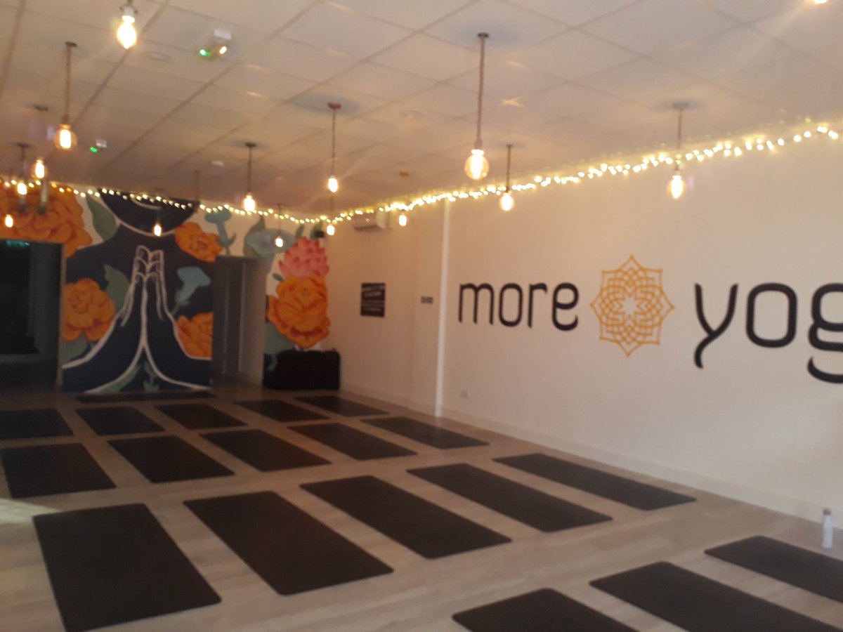 Started the morning right <a href="/MoreYogaLDN/">MoreYoga</a> Woolwich today. Lovely space!