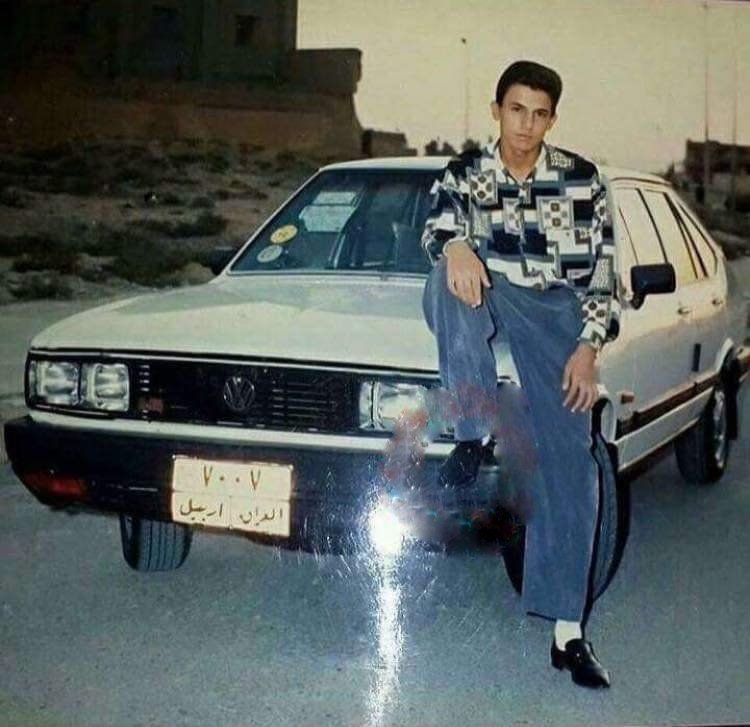 Jel_9's tweet photo. جمعة مباركة ⁦❤️⁩

الكشّاخة ايام زمان 😊

من صور الطيبين ايام السيارة البرازيلي الي تعادل هسة الفيراري بهذا الزمن 😁

#تسعينات_جيل_الطيبين https://t.co/dpPUg7TNJ1