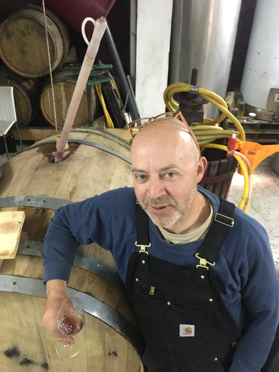 Nacho Gonzales de La Perdida. Una ànima genuïna dins d'un dels paratges més agrestes de la península, Valdeorras.
#vinsnaturals #Valdeorras