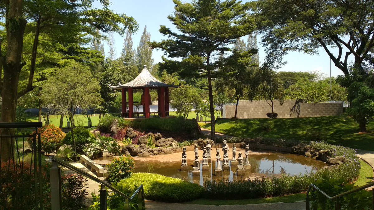 shemuchstardust's tweet image. see you in a week ~ #termbreak