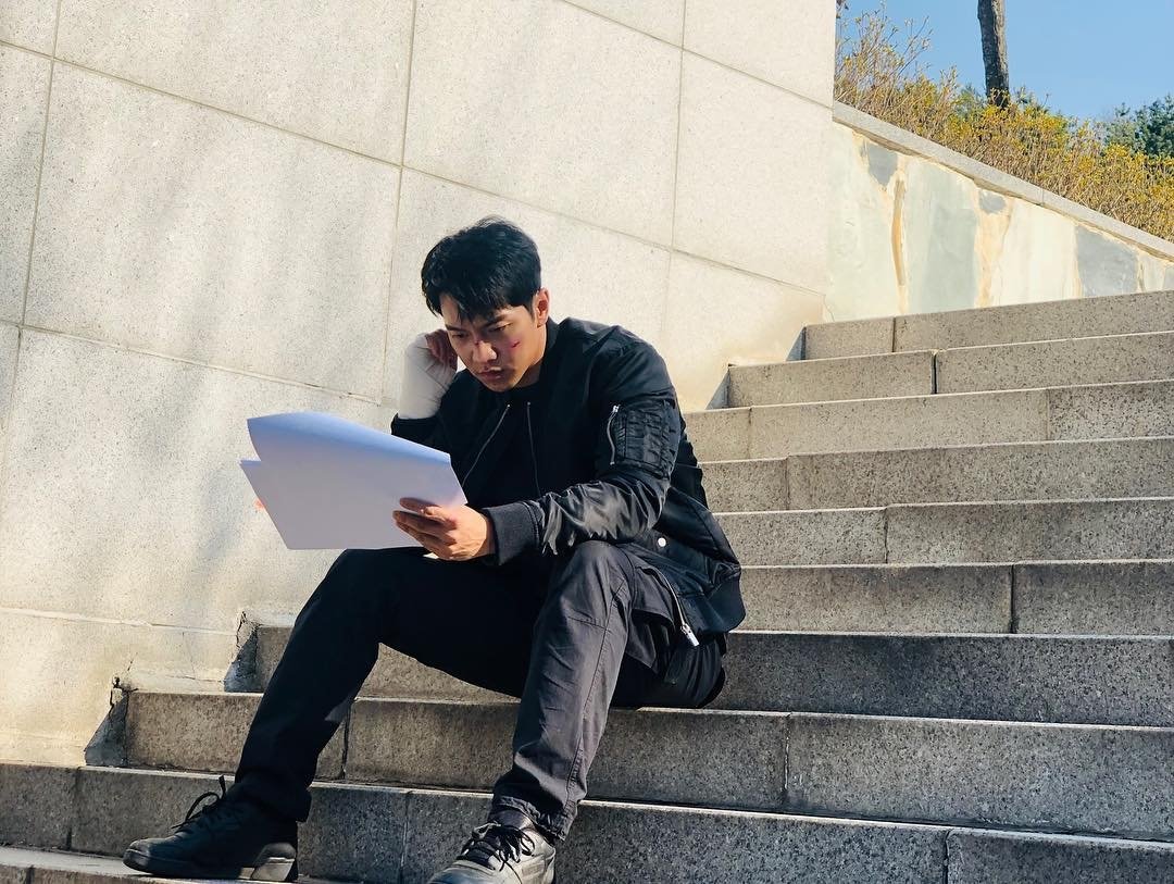 D20R-VoVAAAboiS.jpg:large