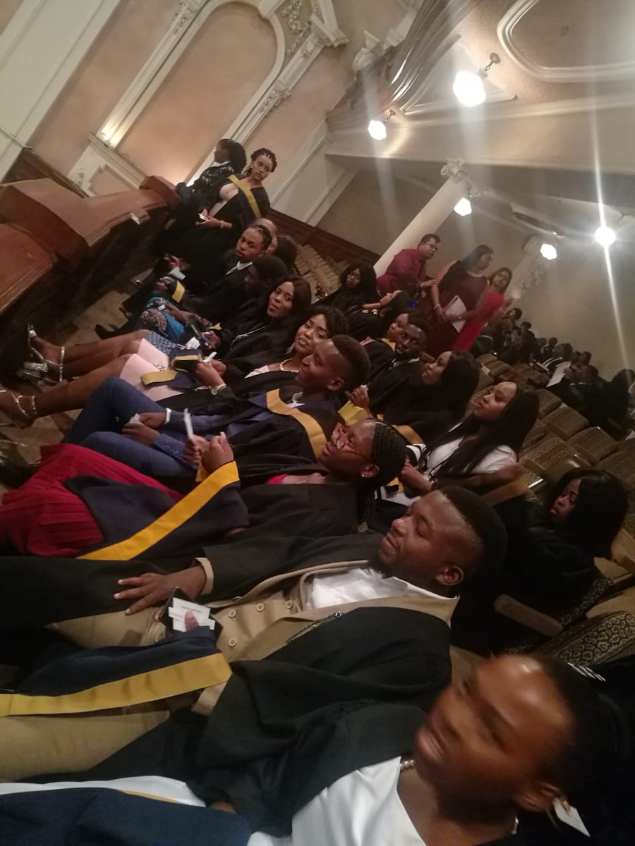 dmpilonhle's tweet photo. Me and my Bros we're JOURNALISM and MEDIA STUDIES Graduates🎓😭😭🔥 @MhloShazi @daddydollar_ @SiyaMnyisa_ZA @XabaThembelani https://t.co/lmyPwwgoAx