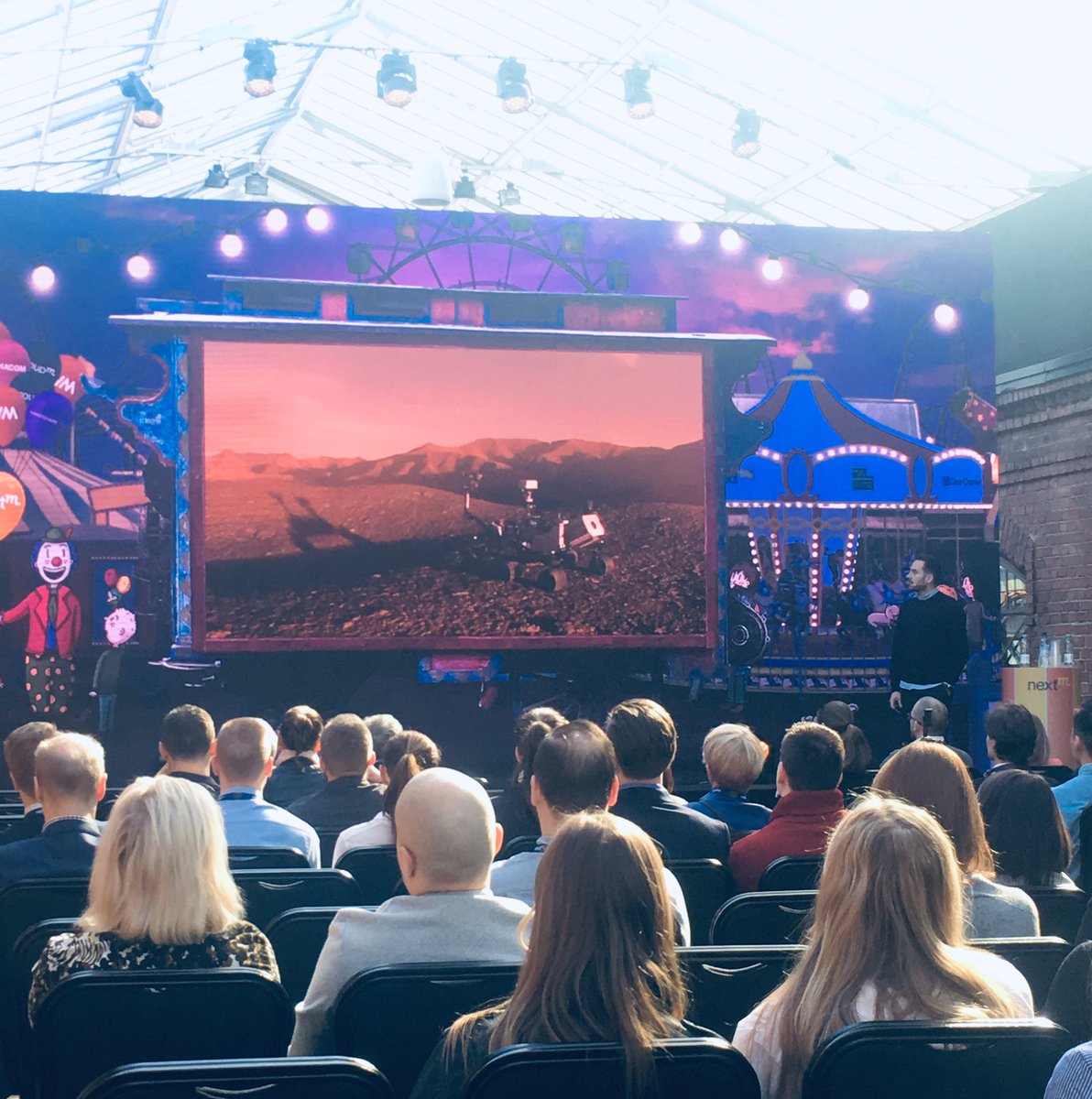 ”5G will usher in the 4th industrial revolution”

<a href="/SG_Field/">Sam Field</a> from <a href="/ThisIsRYOT/">RYOT</a> demonstrates on the main stage what opportunites 5G networks brings to digital story telling and marketing. 

Amazing stuff! 

#nextmfi #groupmfi