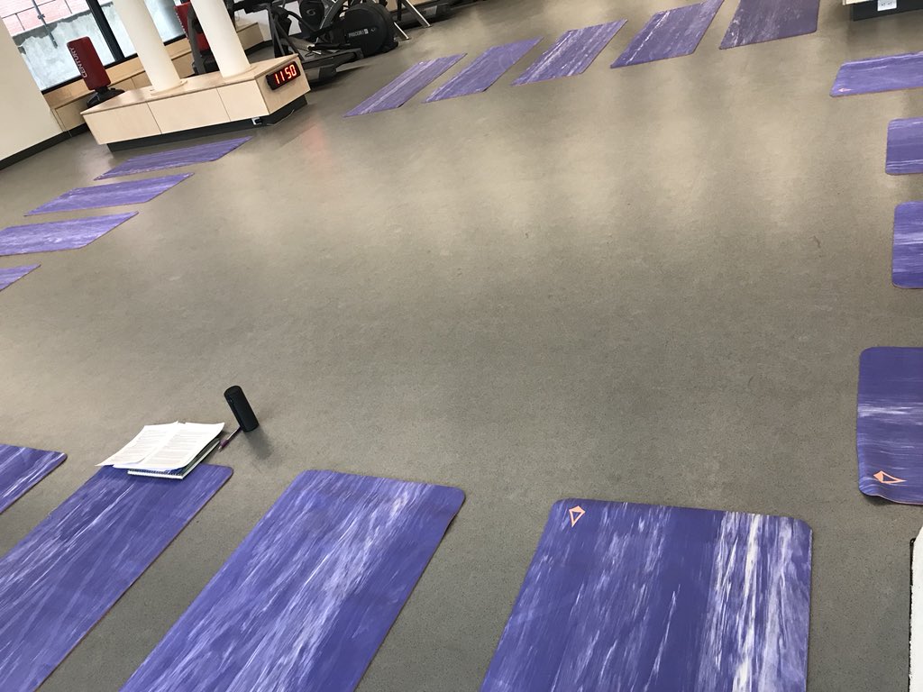yogaprojectca's tweet photo. Visiting @theyorkschool for their Yoga Assessment this afternoon!
#yorklearns
#yogaprogramming https://t.co/M8Gu0NZ3OJ