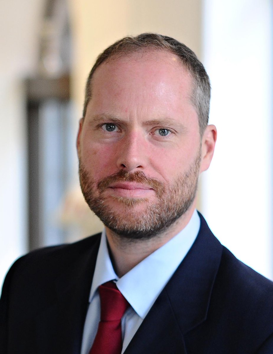 Congratulations to our very own Richard Miskella who has won Lawyer of the Year at the Legal Business Awards 2019. The prestigious award recognised Richard’s outstanding work for the Old Vic and on the Guardians Programme #LBAwards19