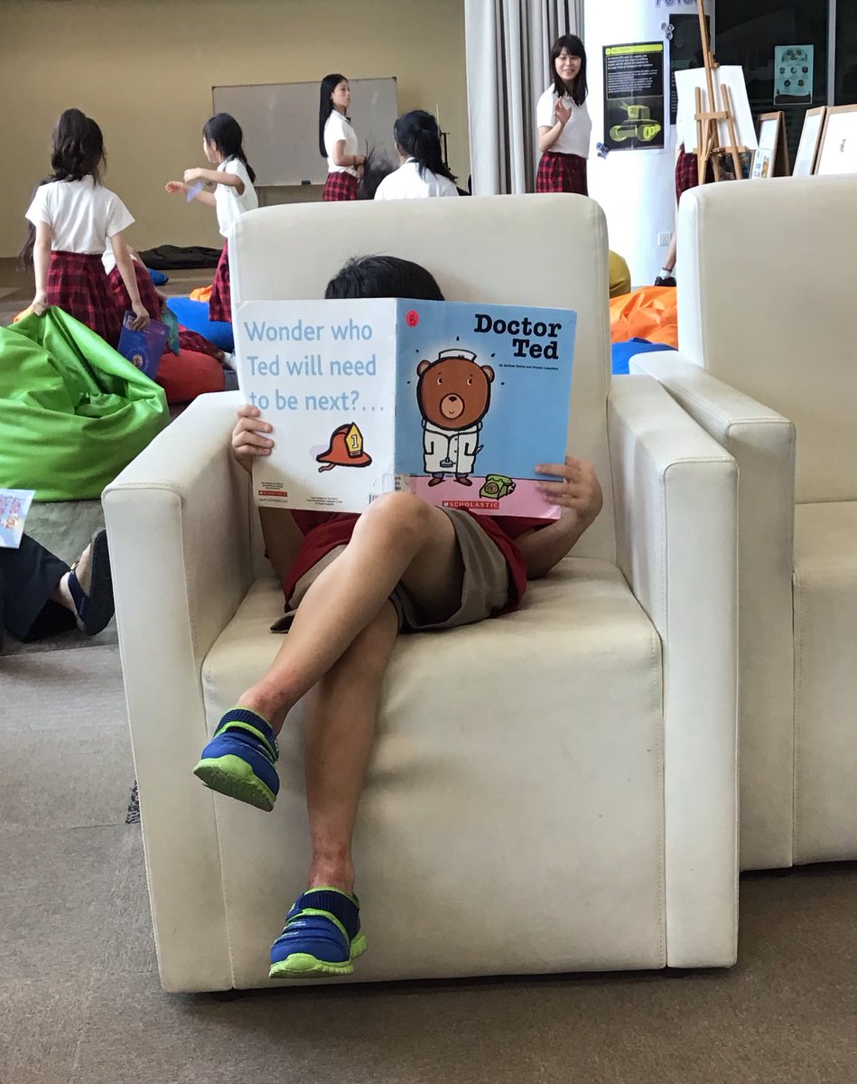 After book week has ended, it’s such a joy to see how much the kids enjoy reading books more. Like this one for example, so engrossed in his book 💕 #HIS_Learning