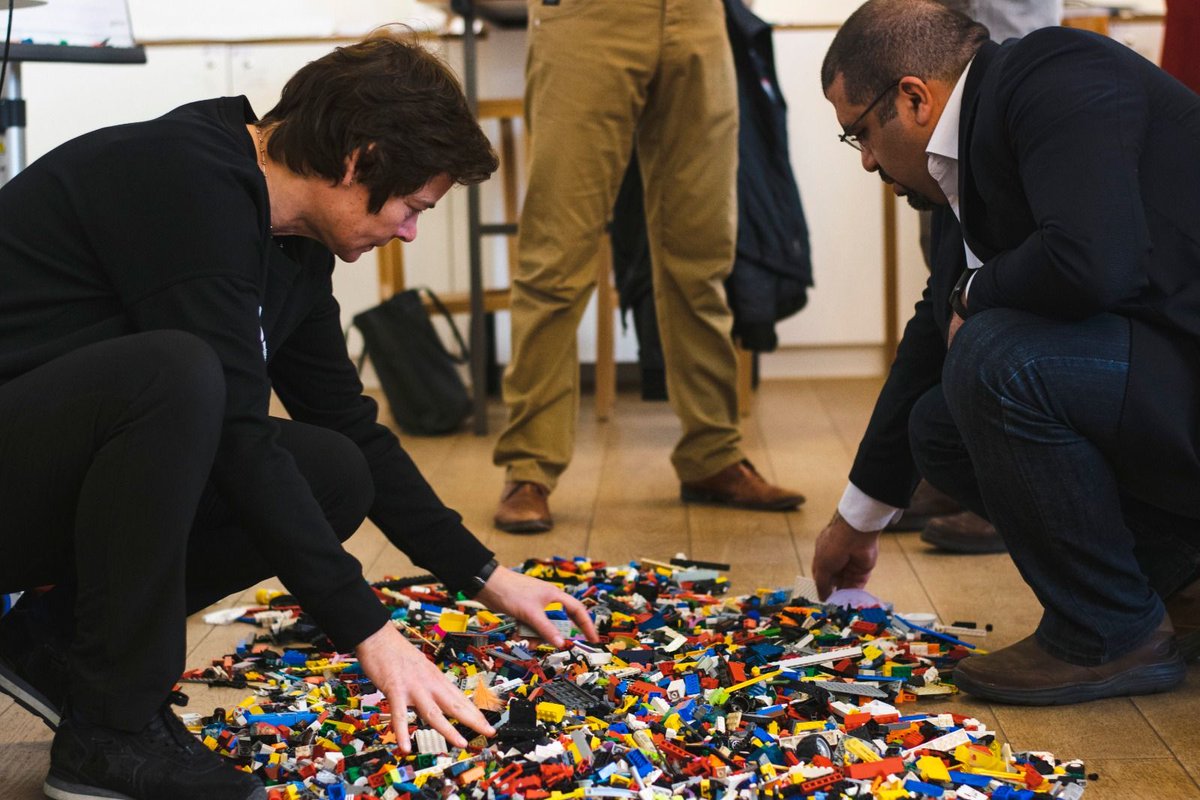 THNKschool's tweet image. It's Prototyping Day for #Class15! Today, participants are learning how to fail fast and cheap in a safe and fun setting 🙉

#prototyping #leadership #creativeleaders #leadershipdevelopment #failforward #failure #fun #amsterdam #play #personaldevelopment #legos