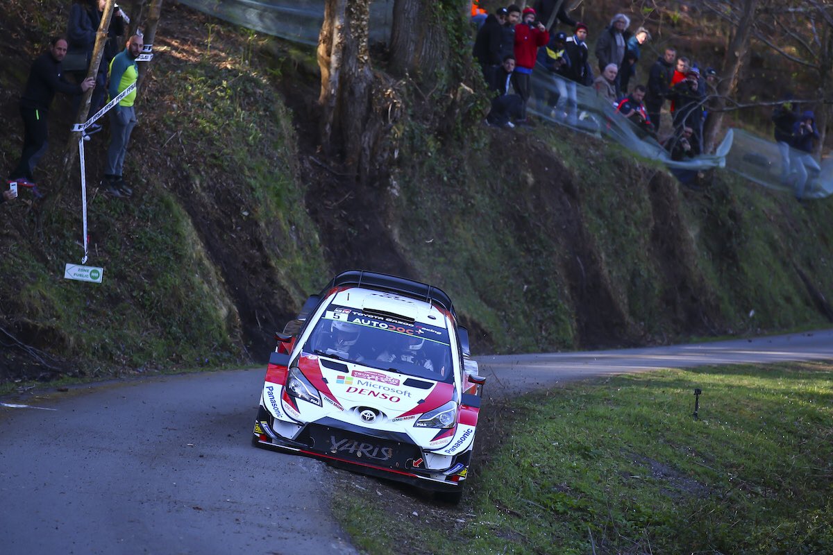 krismeeke.com tweet media