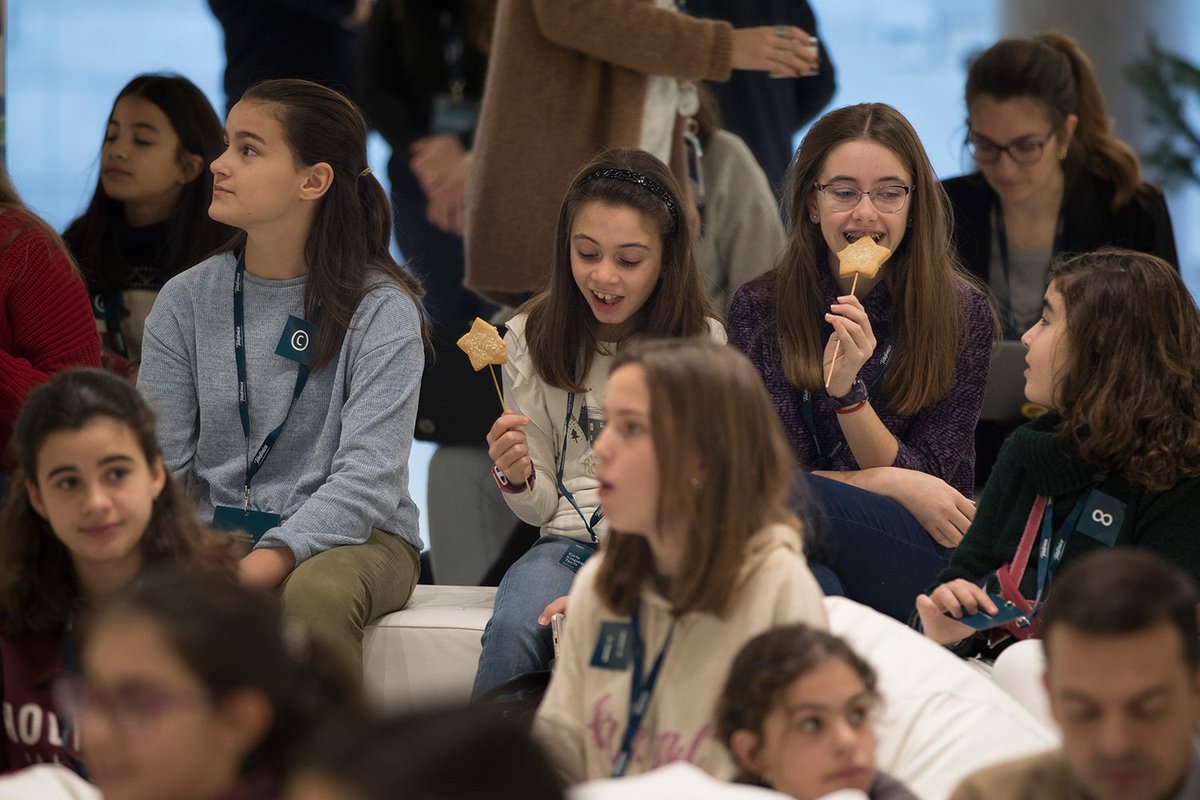 TefTechAIoT's tweet photo. 🔎 ¿Te perdiste #GIT2018? Con esta iniciativa queremos impulsar la diversidad y avivar el sueño de las niñas que desean ser programadoras, matemáticas o ingenieras. 

¡Ellas, con nuestro apoyo, definirán la tecnología del futuro!
https://t.co/kh0JFfUzjm | #MujeresHacker https://t.co/Fae7rae4PV