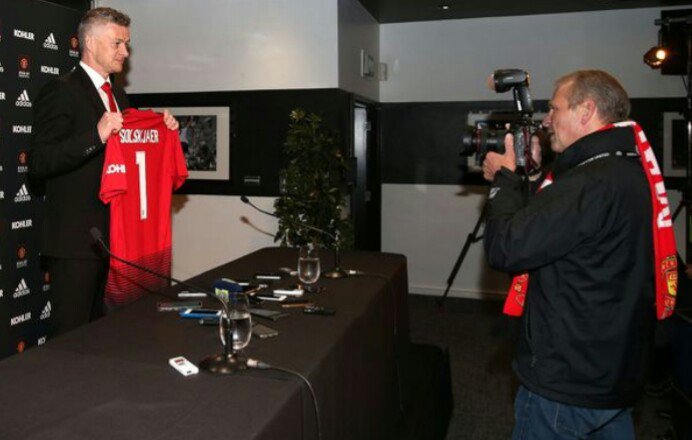 pewa_ke's tweet photo. Ole Gunnar Solskjaer's appointed a new job in Manchester United https://t.co/qJqNBnLXIm https://t.co/i2v6DRMkx4