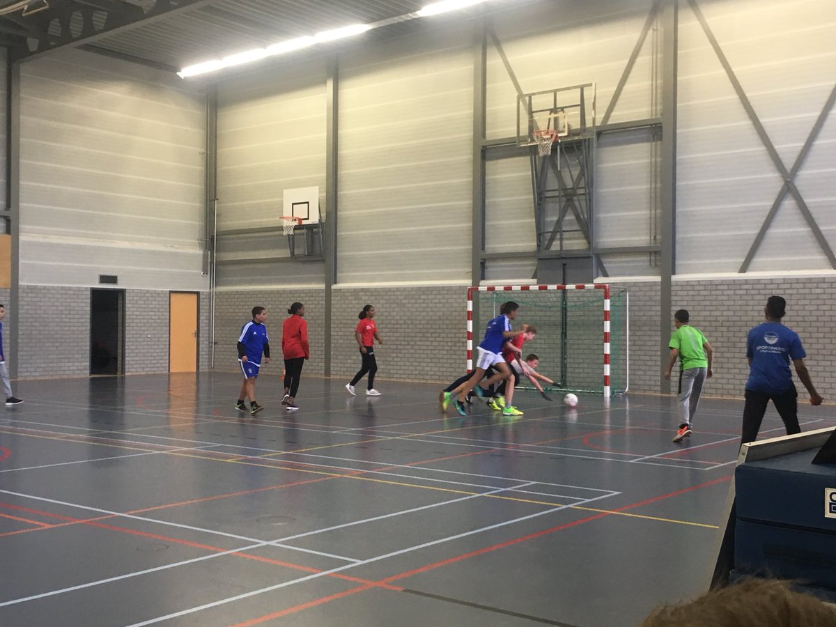 Vandaag speelt team Aventurijn tegen team Echnaton. Wat is het spannend en wat een toppers.