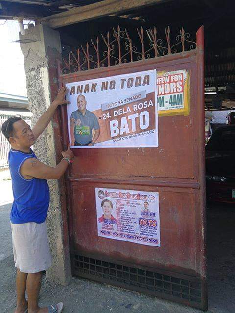 Solid_BATO's tweet photo. Taos-pusong pasasalamat po ang pinaaabot namin kay Johnmher Duterte Evangelista sa pagpapahayag at pagpapakita ng suporta sa ating Bagong Idolo na si BATO DELA ROSA. Nagpadala po s'ya ng mga larawan at sinabing "Sa Iloilo, Solid ang Suporta, Bato for the win!"
#solidbato https://t.co/b87Rx1jnJG