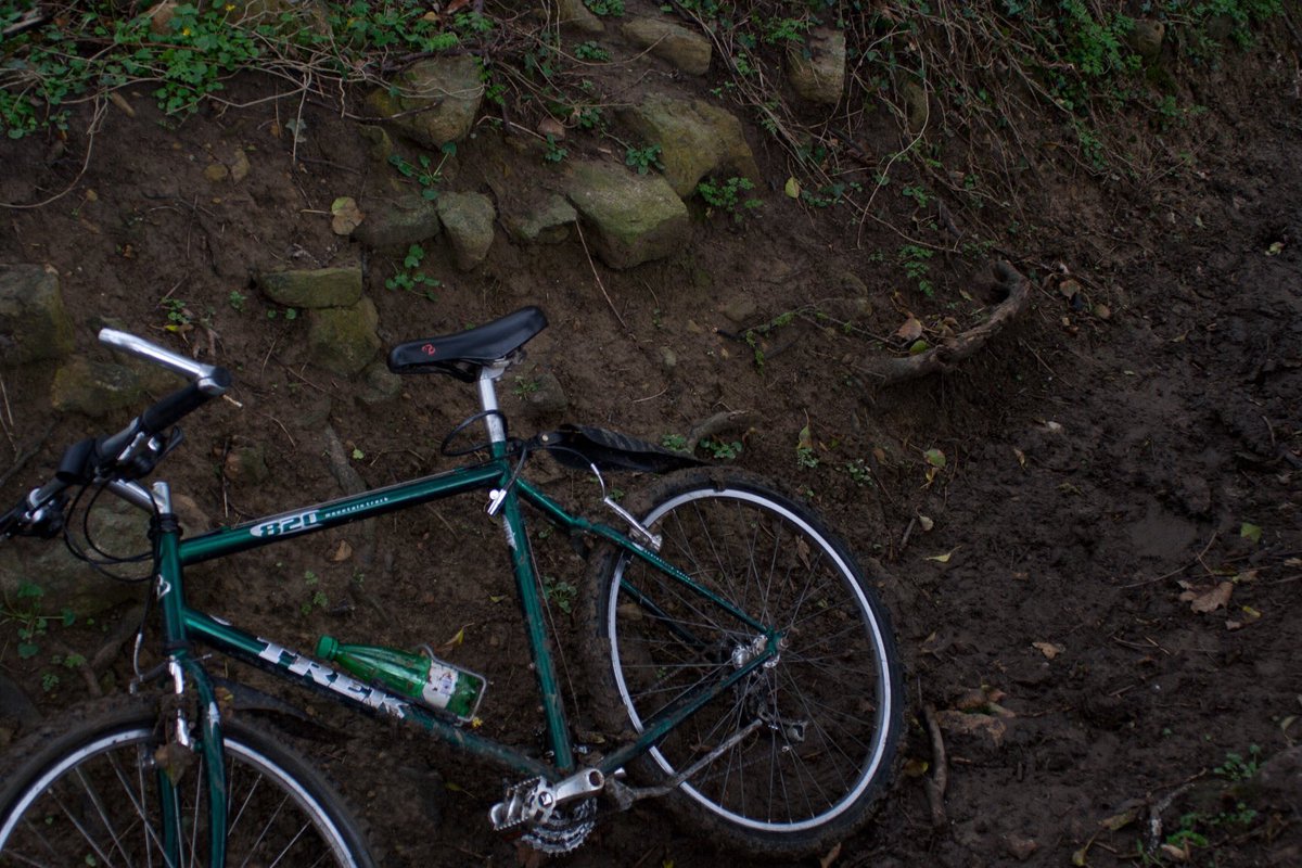 PLEASE HELP: My old Green Trek ( Pizza Bike Version 1) was stolen last night from # Bath. Please share around and let me know if you see it.
<a href="/thebellinnbath/">The Bell Inn, Bath</a> <a href="/CycleBath/">CycleBath</a> <a href="/GPBikeStation/">GreenParkBikeStation</a> <a href="/roadcc/">road.cc</a> @GPS_Bath 
Many Thanks 
Angel