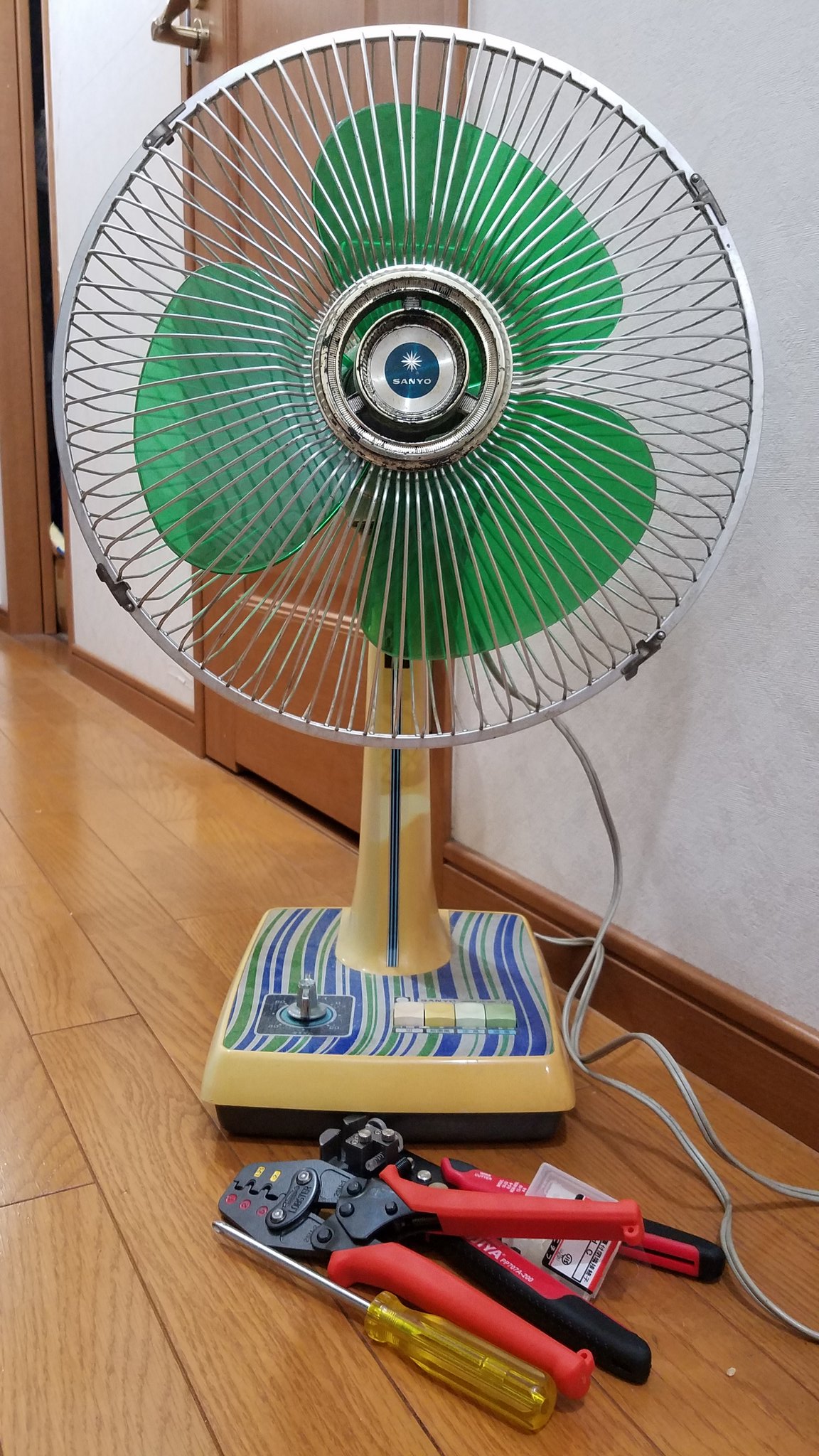 サンヨー扇風機 EF-6LGL 昭和レトロ