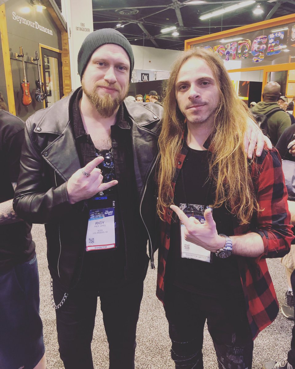 JuanMartinjg6's tweet photo. Mas del NAMM’19... esta con el gran Andy James, gracias a el descubrí las Ultex y mi picking se lo agradece 😉
@thenammshow @andyjamesguitar @risingcoreband @jimdunlopusa @patricksankuer
#ultexsharp #guitarists #shredguitar #namm2019 #andyjames #juanmartinjg6 https://t.co/VRFcyMl0sm
