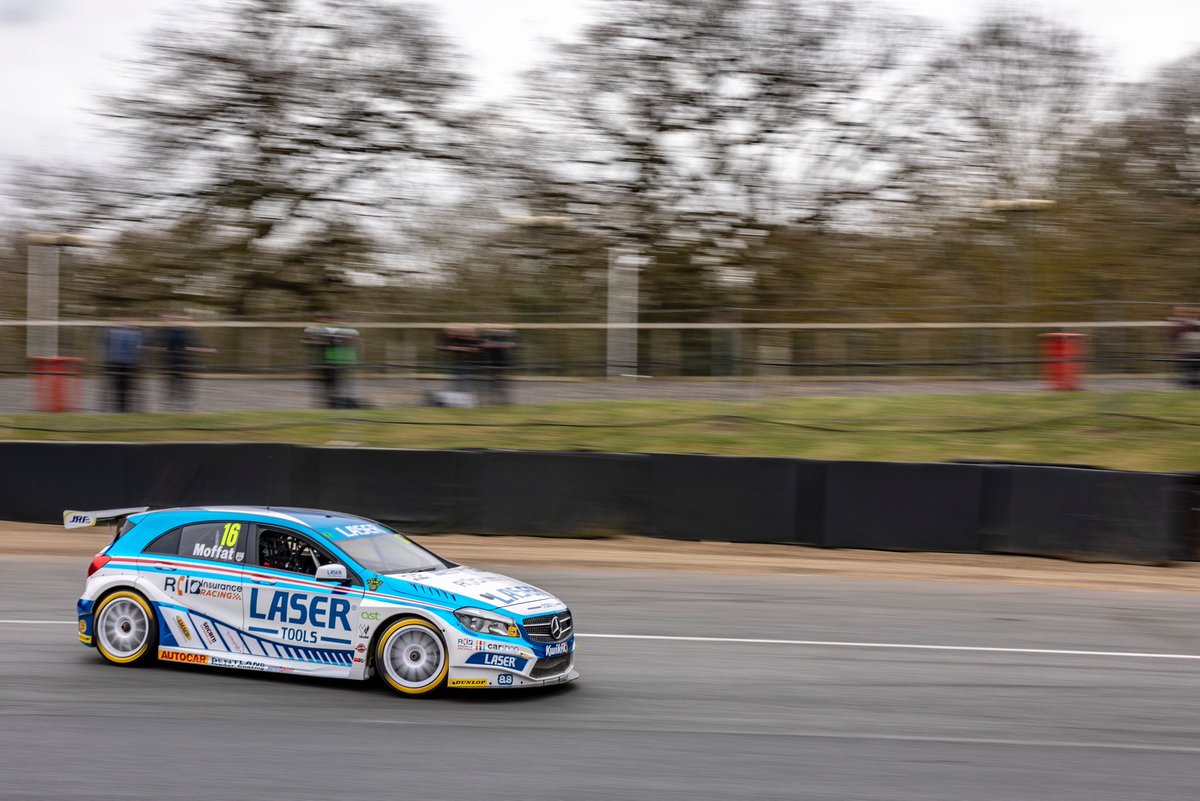 Sliding into the DMs like..
⠀
#ljb_sport #ljb_snaps