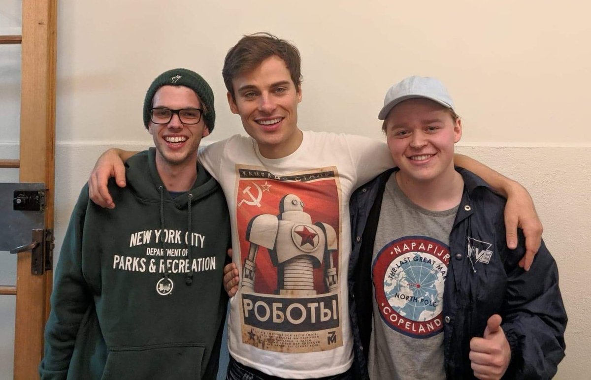 MorganAlmighty's tweet photo. Just met political-comedy guru @friendlyjordies

If you're in Melbs check out his comedy show "John Howard Really Sucked."

When I inevitably manifest my true destiny and bring back "Ready, Steady, Cook.", he better be my first guest, cooking lambshanks &amp; mash. https://t.co/C3ihLfROno