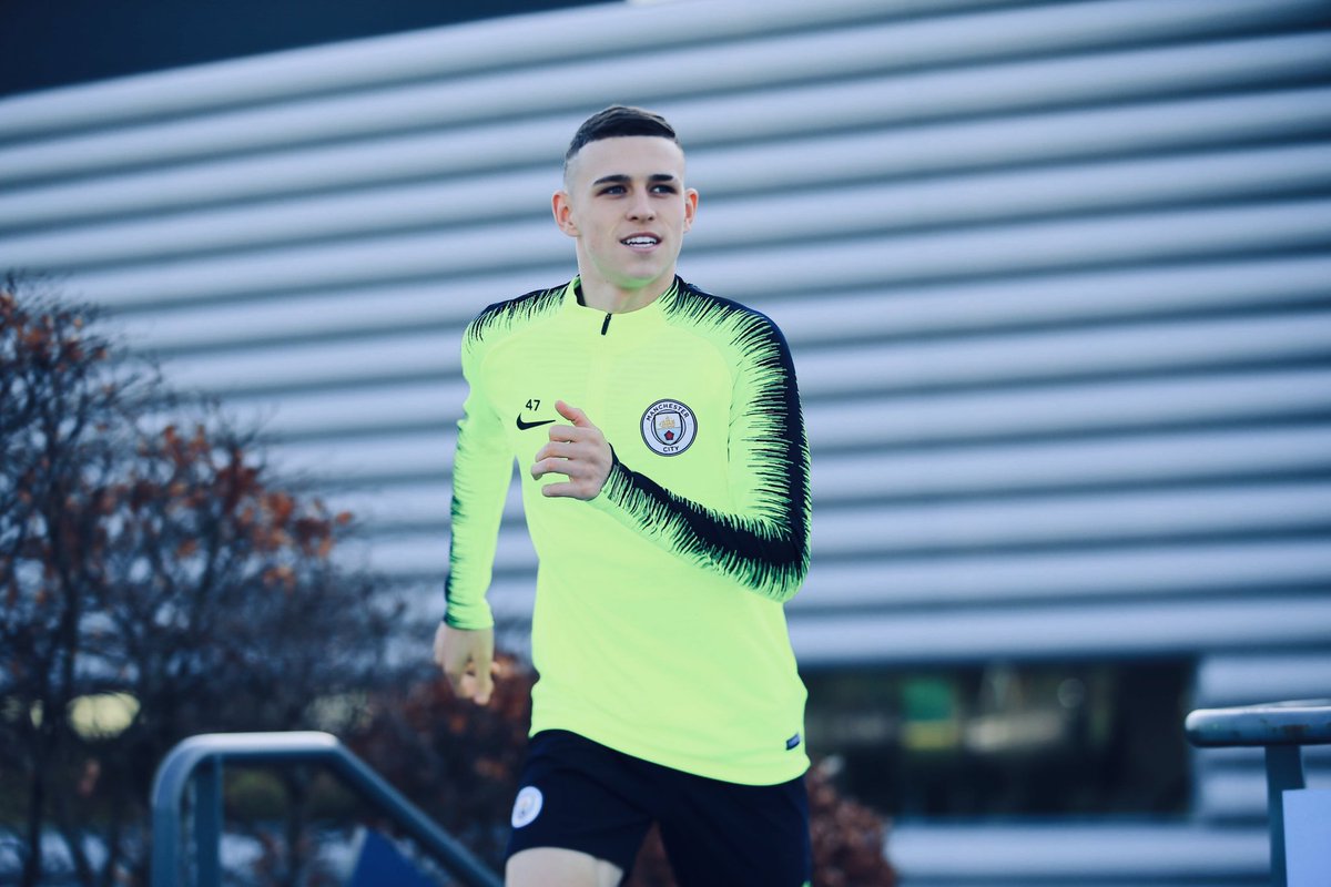 PhilFoden's tweet photo. Good to be home 🤙🏻 https://t.co/xeb8FLQL6u