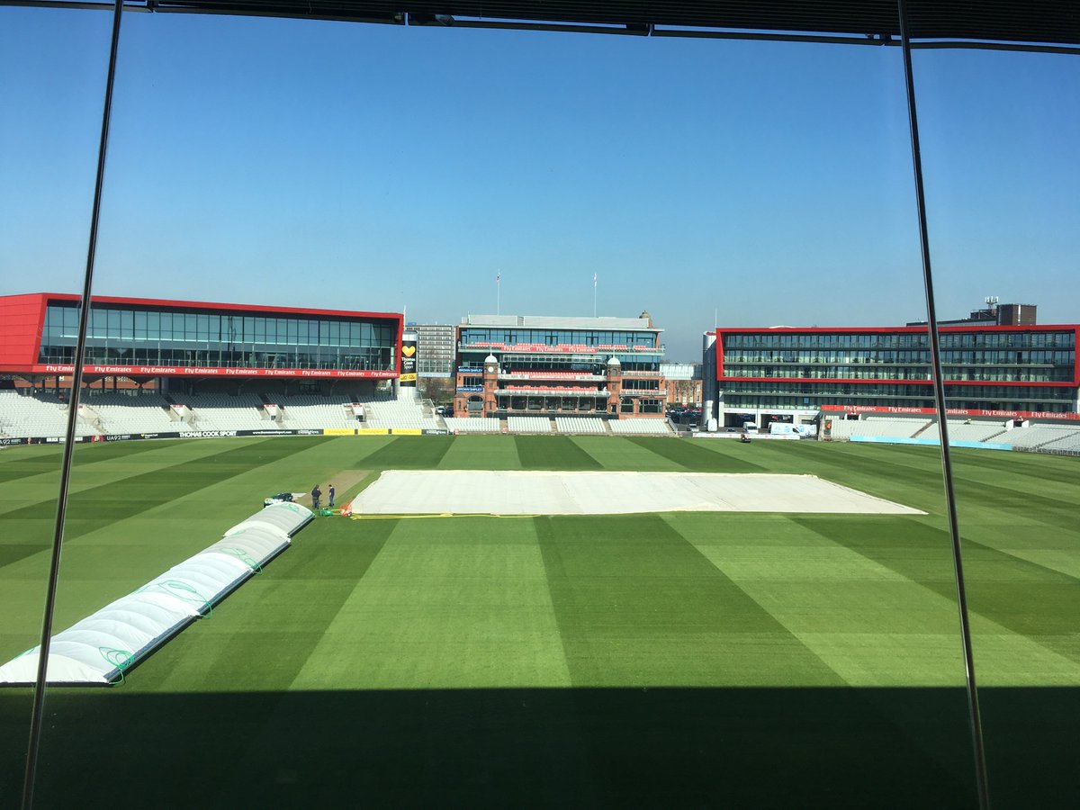 MissFenton's tweet photo. Year 5 are already having so much fun @LancsCricketFDN https://t.co/k7V0dpaIZ5