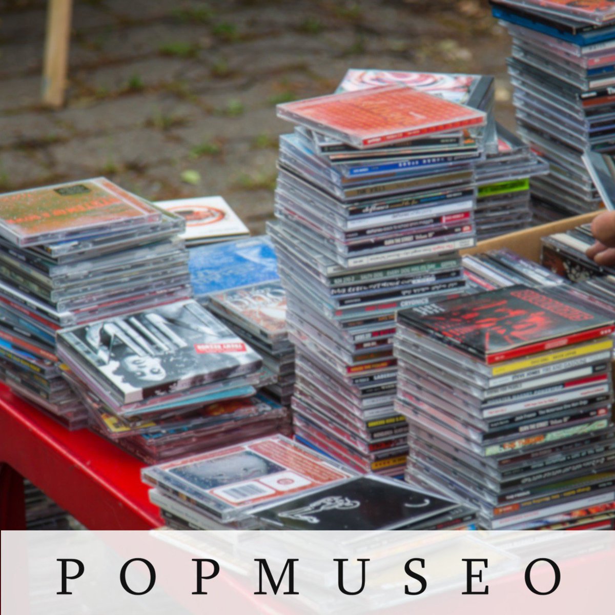 LiMuRadio's tweet image. PopMuseon Löytölaari. Jyviä ja akanoita poistomyynneistä, divareista ja kirpputoreilta. Tänään klo 17-19 osoitteessa limuradio.fi/kuuntele tai TuneIn-sovelluksen kautta. #limuradio #popmuseo