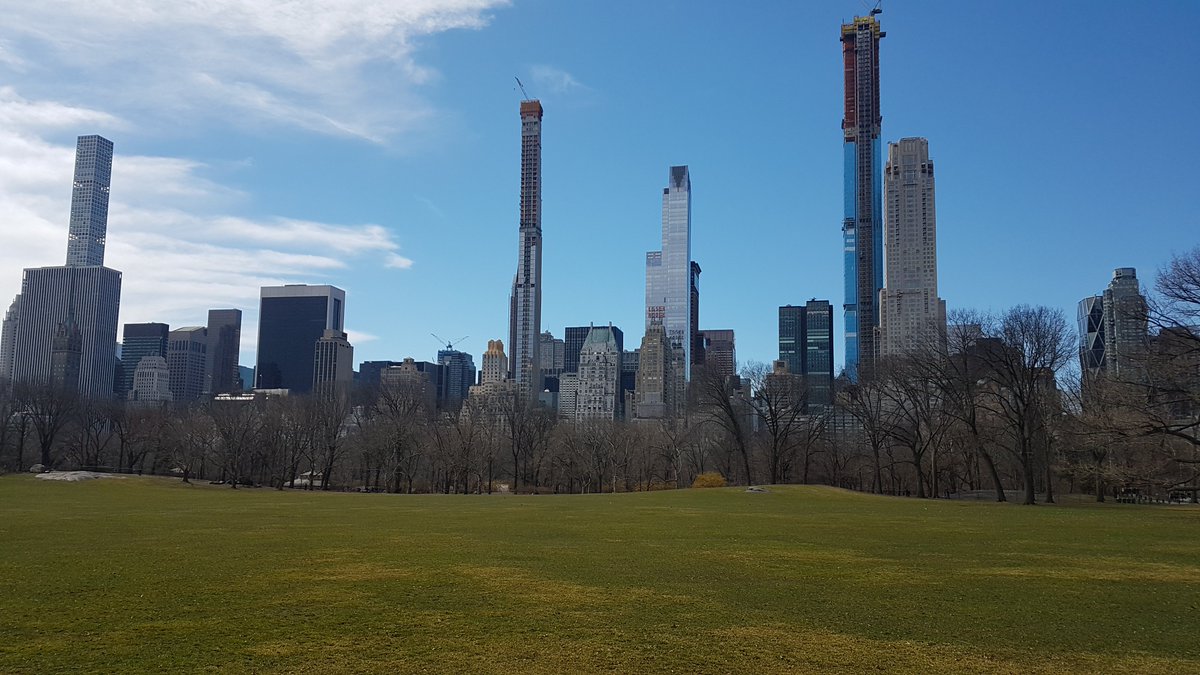 ListersGeo's tweet photo. A few more #construction photos from one of our employees on their travels in NYC. 
#ratherthemthanus #heights #bigbuildings https://t.co/OsndqPLydv