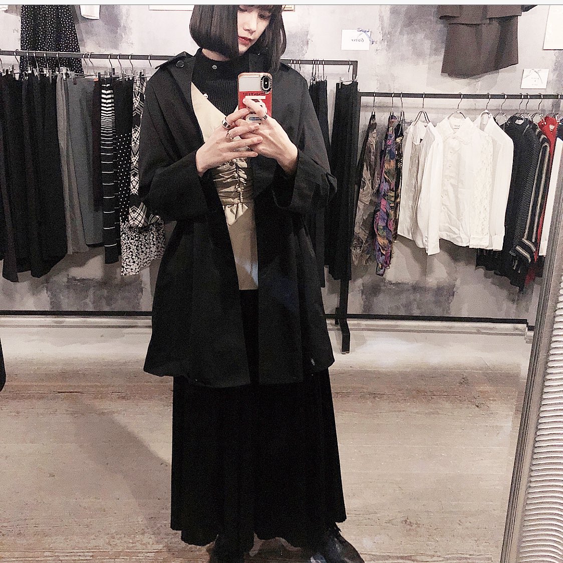 本日もご来店ありがとうございました♥️

明日の入荷は
«ライトアウター»

もうこの時期は厚めのアウターは季節違いで着れない😭って人にオススメ🥺🥺

#spia #中崎町 #古着屋 #古着