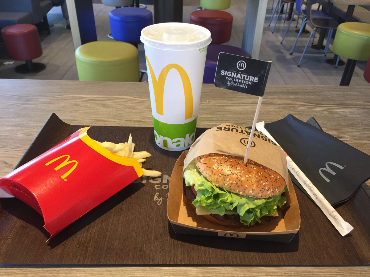 ¡Es viernes y tu cuerpo lo sabe! 🍔🍟 💃 Porque se avecina el mejor momento de la semana 😋😋  #Murcia