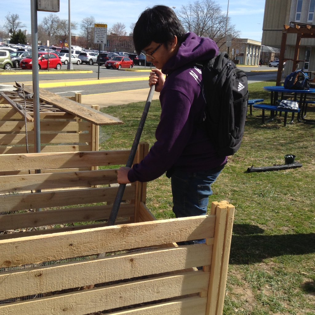 ACCSustainGo's tweet image. Career Center students are adding compost from our food programs to our new compost bins!  #APSGreen @margaretchungcc @APScareercenter