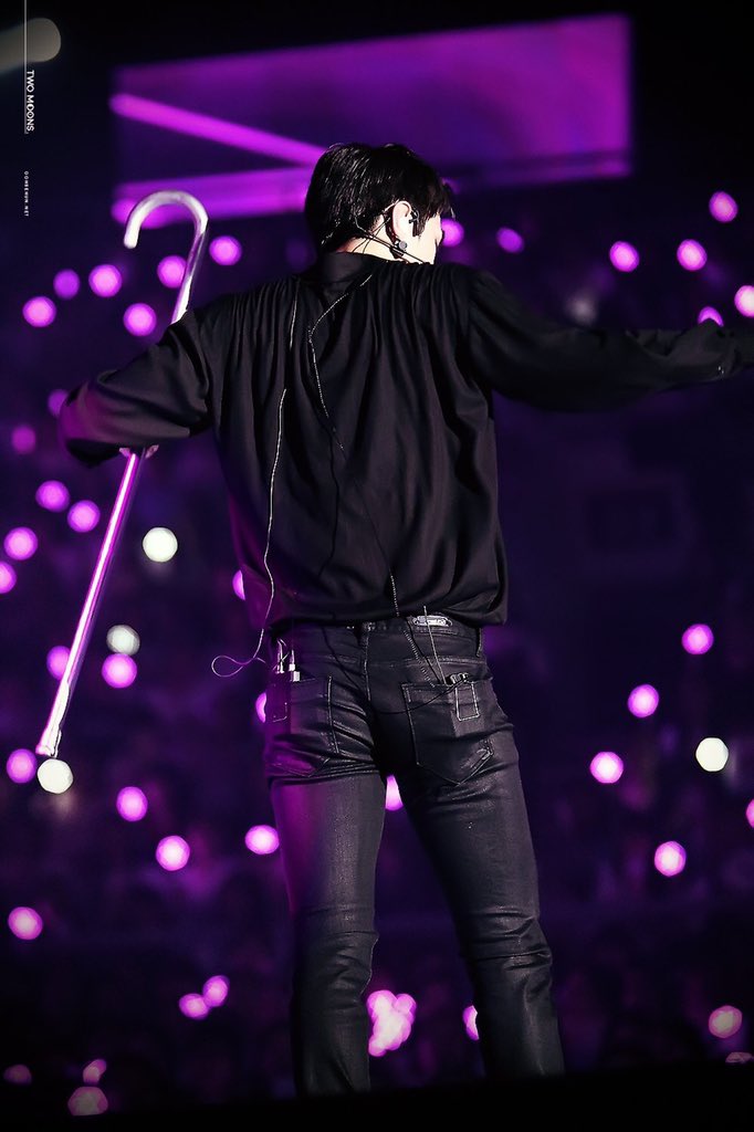 exo_2moons's tweet photo. 울 세후니 다리라인 예술이라 코팅진 입을때마다 좀 처돌이인편... 😇🔫❤️❤️❤️❤️❤️

#세훈 #SEHUN⁠ #EXO⁠ #吴世勋 https://t.co/eq9dIaKQOP
