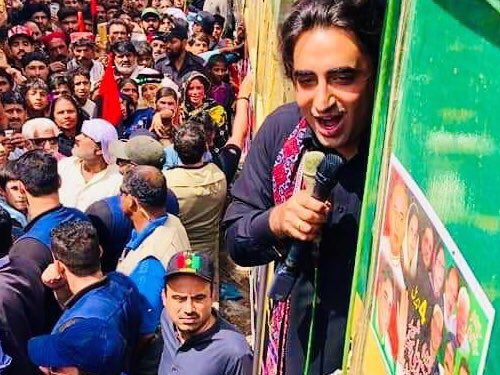 JavedNLaghari's tweet photo. Glimpses of #KarwanEBhutto Train Tour of Chairman PPP @BBhuttoZardari https://t.co/bVd5hCW0w4