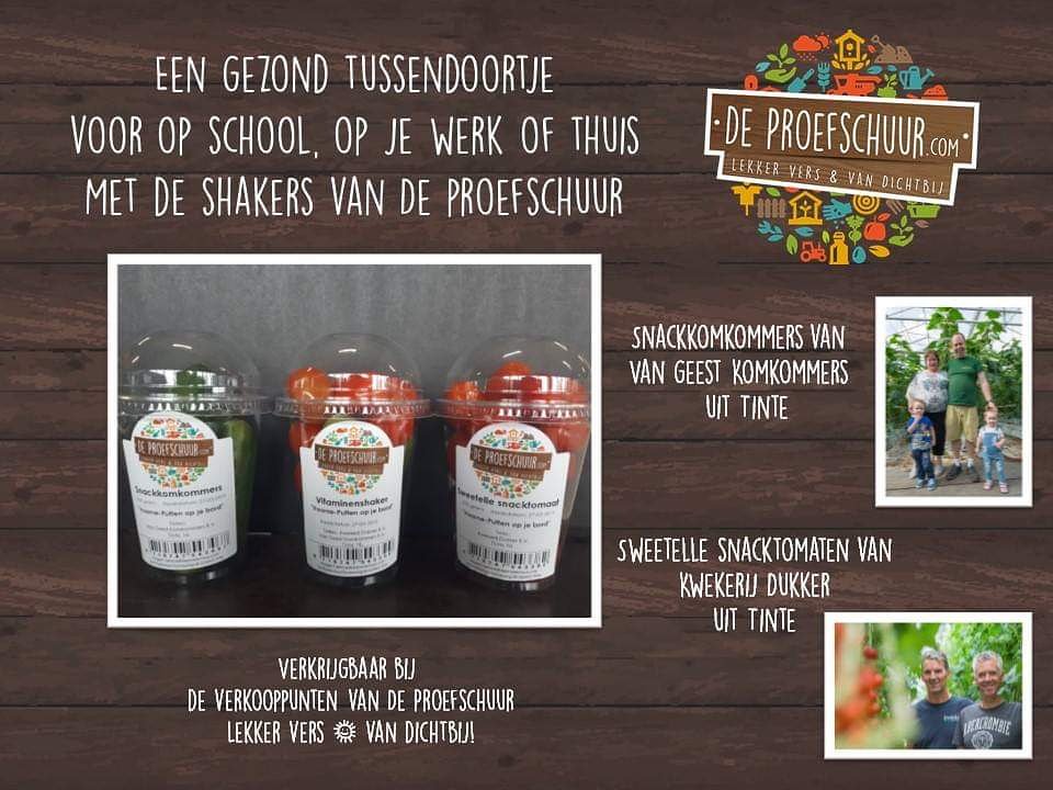 Gezond tussendoortje🥒🥒🍅🍅 lekker vers en van dichtbij