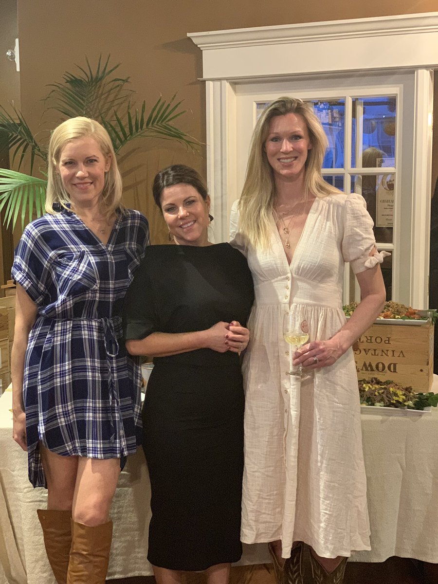 The Power of Positive Friendship was alive in #Hingham last night. <a href="/ralphshingham/">Ricko73</a> <a href="/falkjewelry/">Kerrin Falk Forsyth</a>