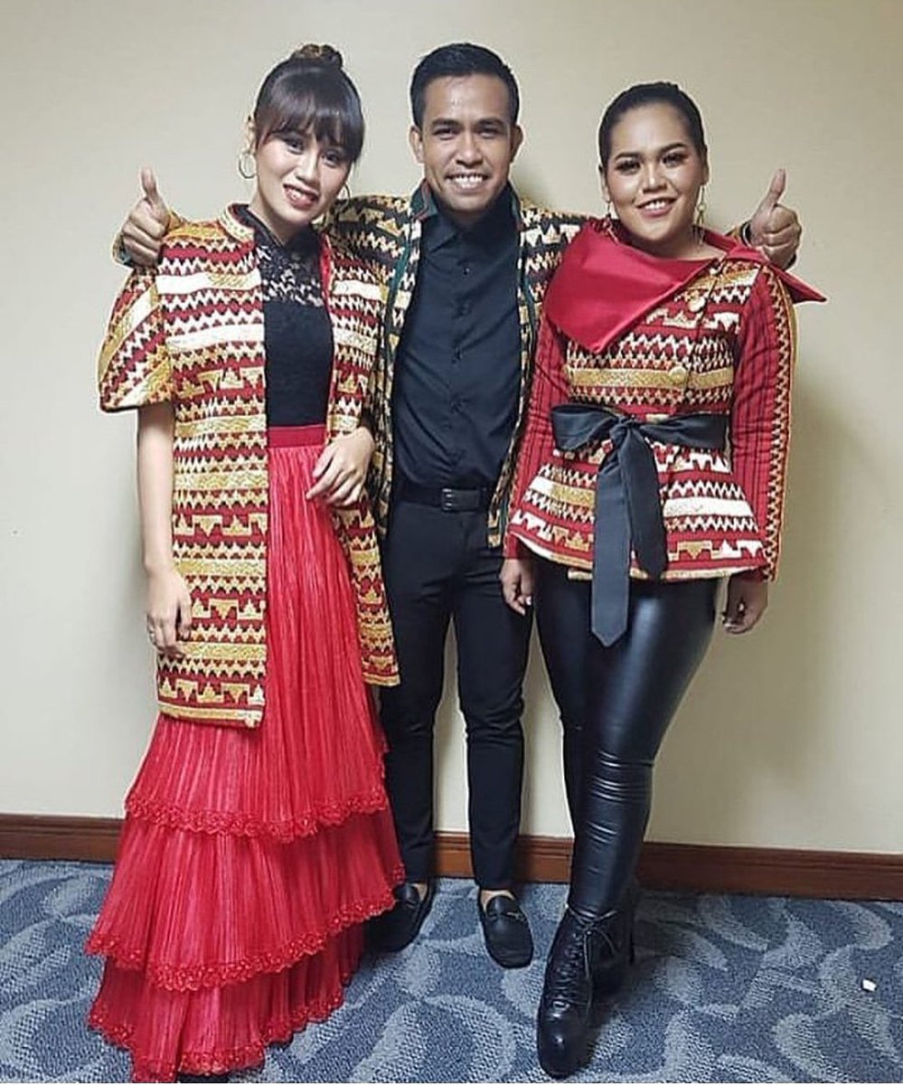 Wearing "Tapi Lampung" <a href="/FildanDa41/">Fildan Da4</a> 
#FildanDiKonserDHost