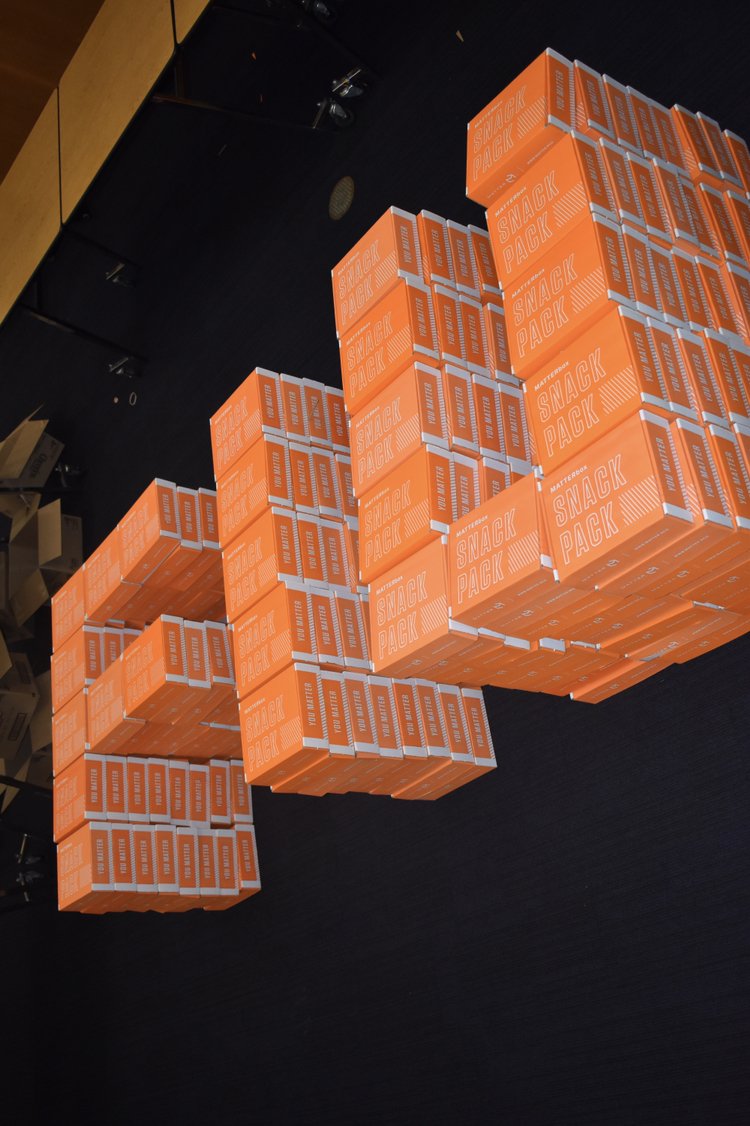 fiu_foodlife's tweet photo. Panther Dining and @fiusga assembled 200 #MatterBoxes for a great cause 🤩 They were all donated to the FIU Food Pantry for food insecure students 🙌 Thank you @theellenshow & @cheerios for creating this inspiring movement #OneMillionActsOfGood #FIUDoesGood #MATTERNation https://t.co/M7mLVTHtE5