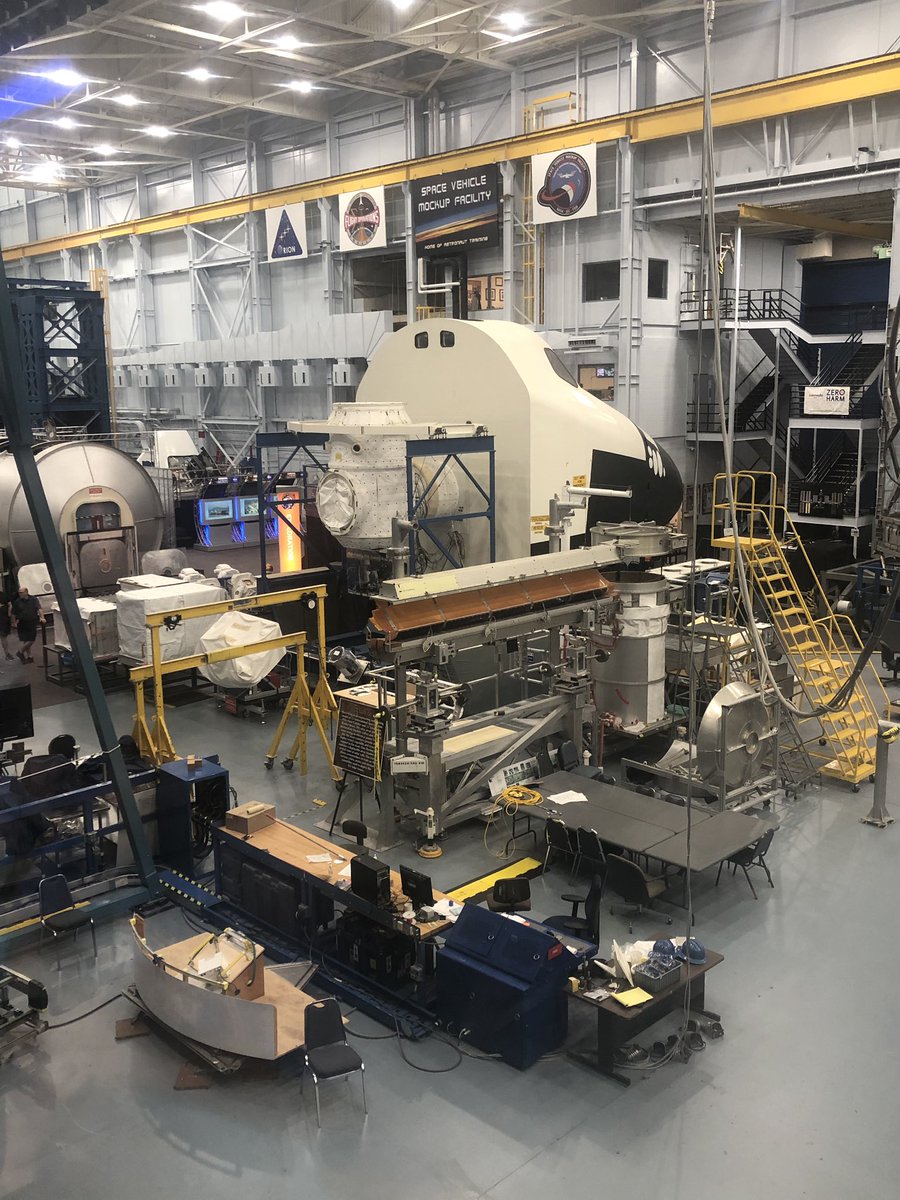 AWarrenPSE's tweet photo. Maybe the coolest classroom I’ve ever been in—the classroom for astronauts!#globalcitizen #lifelonglearner https://t.co/76VMepWw6p