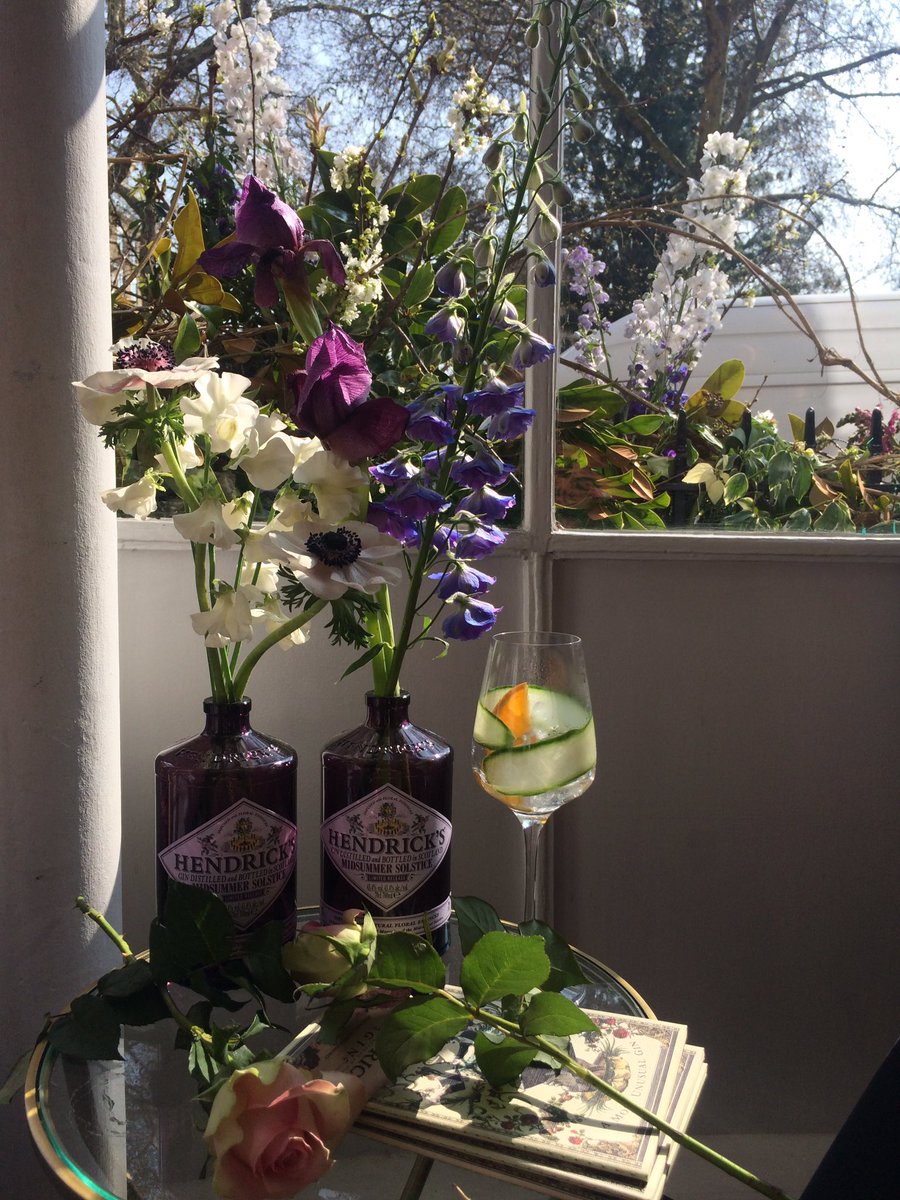 ashgriffith18's tweet photo. We investigated #HendricksMidsummer pop up today - some fantastic #floristry by @RebelRebelE8 and exciting ideas https://t.co/x8iGWQuf32
