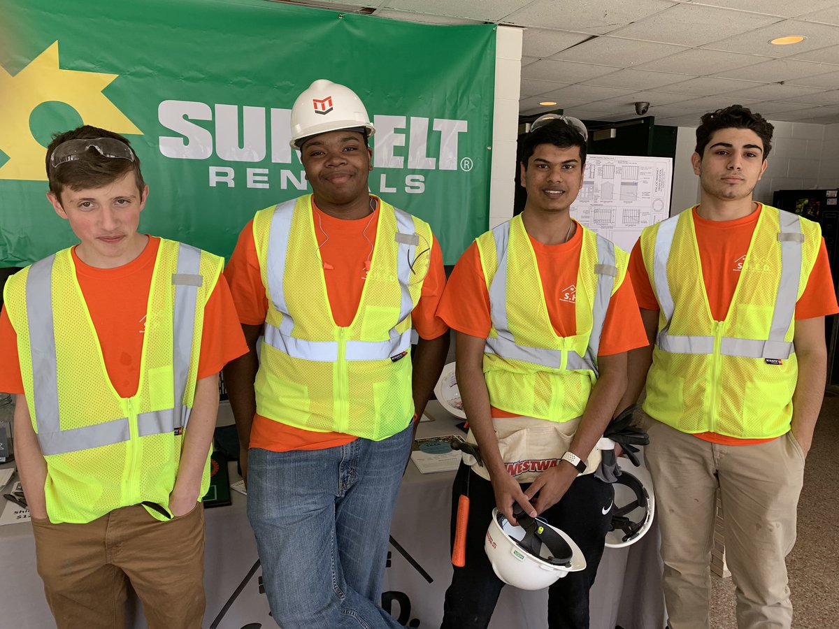 Athenscareer's tweet photo. Student hands-on exerience Day https://t.co/c1MwDuhAg9