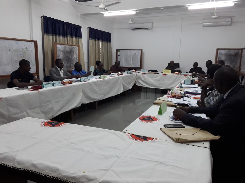 isepc's tweet photo. Au cours de ce conseil d'administration, les documents relatifs au budget modifié et du Plan de passation des marchés exercice 2019 ont également été examinés et adoptés. https://t.co/Z9WcVjfUu6