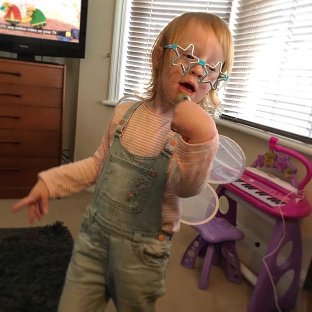 Elton John move over. There’s only room for one diva in town! 
#tinydancer #littlediva #toddlersandtiaras #threenager #daughterlove #mummyfriday ift.tt/2Ox0Lj2