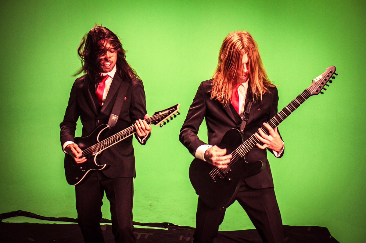 OMandM's tweet image. Have you seen our newest music video #HowToSurvive?!

😷🔺☢️

📸 @Lizzy_Cupcake 

youtu.be/kazOPN6hMbM