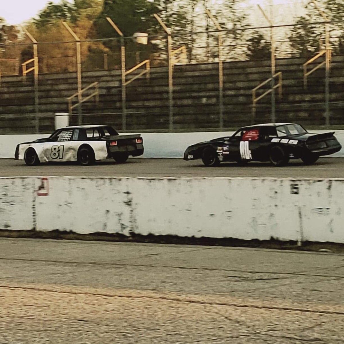 BadCompany80's tweet photo. 🏁🏁🏁 #TheShop#racecar #racing #race #becauseracecar #sbc #chevy #horsepower #roundtrack #roundtrackracing #shorttrack #shorttracknation #streetstock #proshocks  #hoosier #asphaltroundtrack #chevrolet #montecarlo #350sbc #gofast https://t.co/GAdNMfmLzr