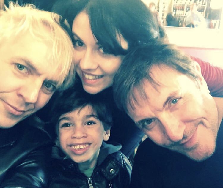 DDArgentina's tweet photo. #Repost @nefersuvio_official
Happy birthday to one of the sweetest kid I know in this planet! We 🖤 you (baby) Tanner 🍭 9 today 🎂 #smile #happykid #love #nyc #drummer #godfather #aunty #askkaty #mummyboy #nickrhodes #simonlebon #duranduran @askkaty https://t.co/diQSptwNtd