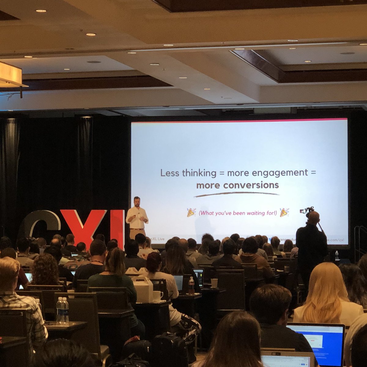 SabraB123's tweet photo. Yes!!! @brennandunn speaks the truth. It's not that people don't read, it's that we can't expect our users to think! #CXLlive https://t.co/WRIP79BNXr
