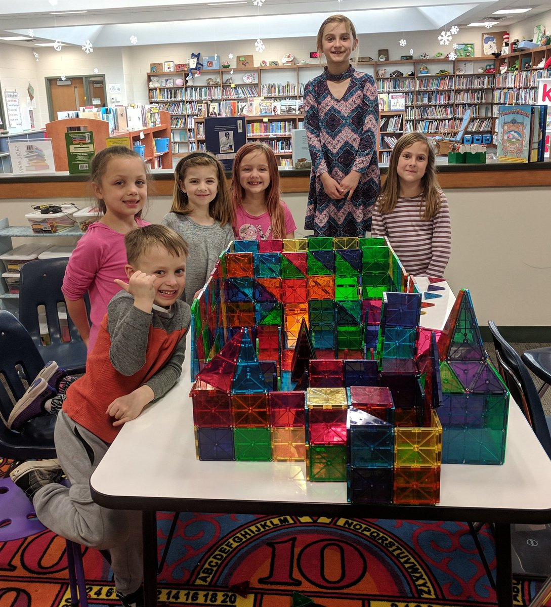 Magna-tiles fun with Ms. Rickey's class! <a href="/CESGoPanthers/">CESGoPanthers</a> <a href="/rickey_paige/">Paige Rickey</a>