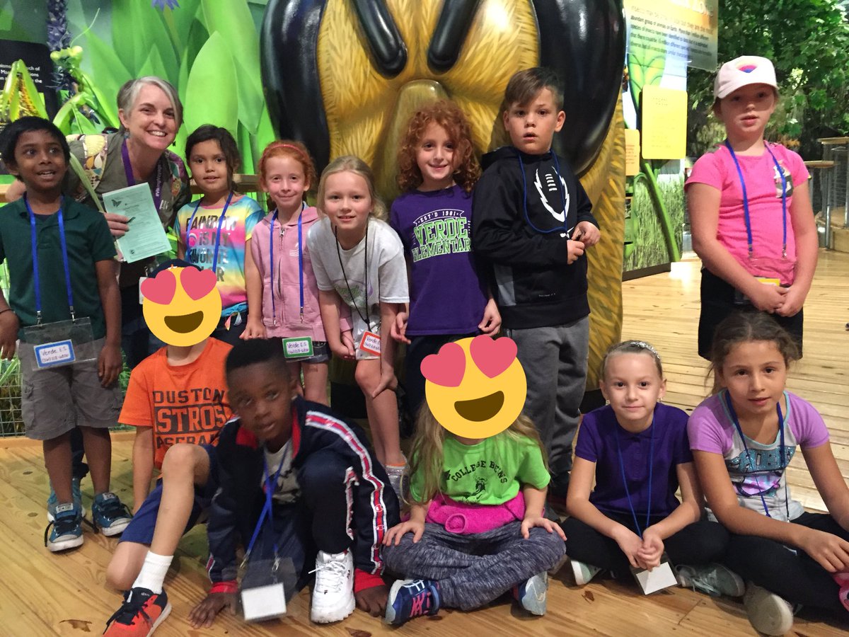 MrsBerlatsky's tweet photo. What a perfect day making perfect memories with some perfect Firsties at Daggerwing Nature Center! #VikingVoyage19 #peacelovefirst #NeverTooOldForFieldTrips https://t.co/fBmYPfJEsp