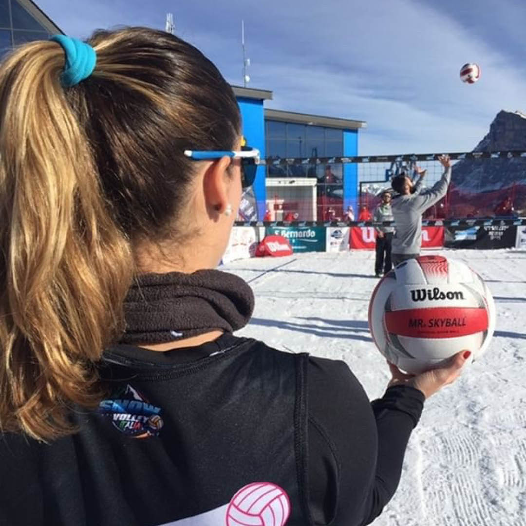 Mr. SkyBall or Mr. Snowball? Wilson is the official ball of the Acqua San Bernardo Tour in Italy. Like if you'd try snow volleyball! #wilsonvb