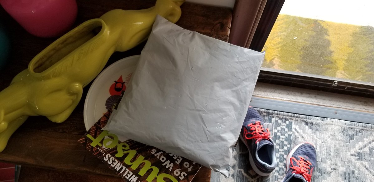 HumorMeShannon's tweet photo. @VTTSofficial
Listener Log:
Hop.Scotch.1
Package arrival from across the galaxy! Last #ChatStew was sans unboxing, so please enjoy this unbagging.
Always fond of a tee/pin, but I ❤️ VTTS graphic design SO much I went all out! #merchmadness
Listener Log Out.
#VoyageToTheStars https://t.co/RXRYiU4Lxw