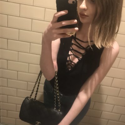 Adore_RaeX's tweet photo. After some time away, I’m back... and ready to be meaner and even more demanding  #findom #paypig @ShrunkBoy @touchRTP https://t.co/iNHwJGY4ZZ