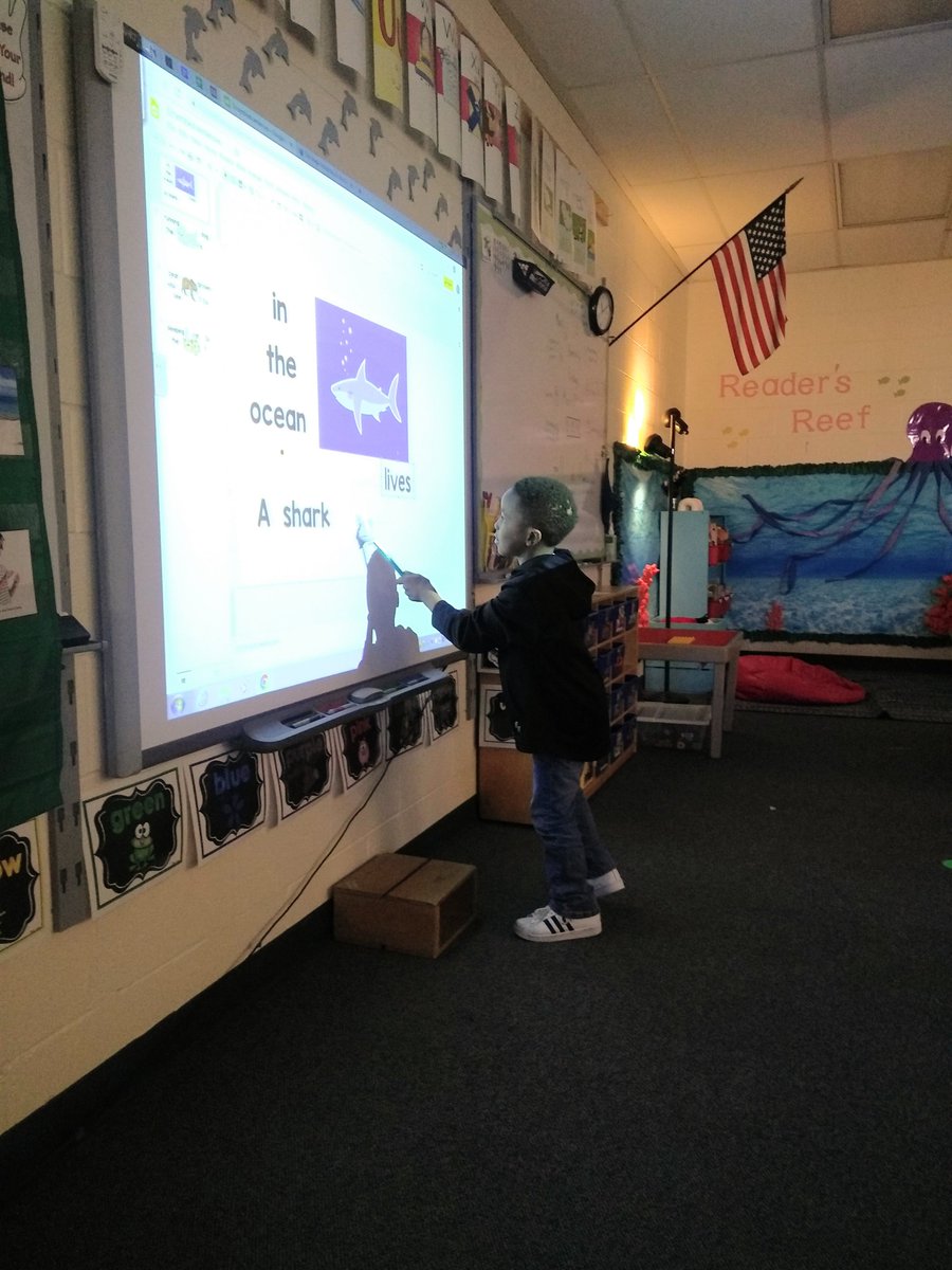 Sentence order made easy! #R2littles is helping my kids understand that sentences have to make sense!