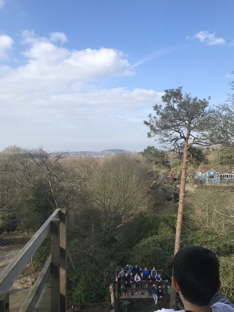 GEPSClass6's tweet image. Nice view from the top of the 10m platform. #dontlookdown